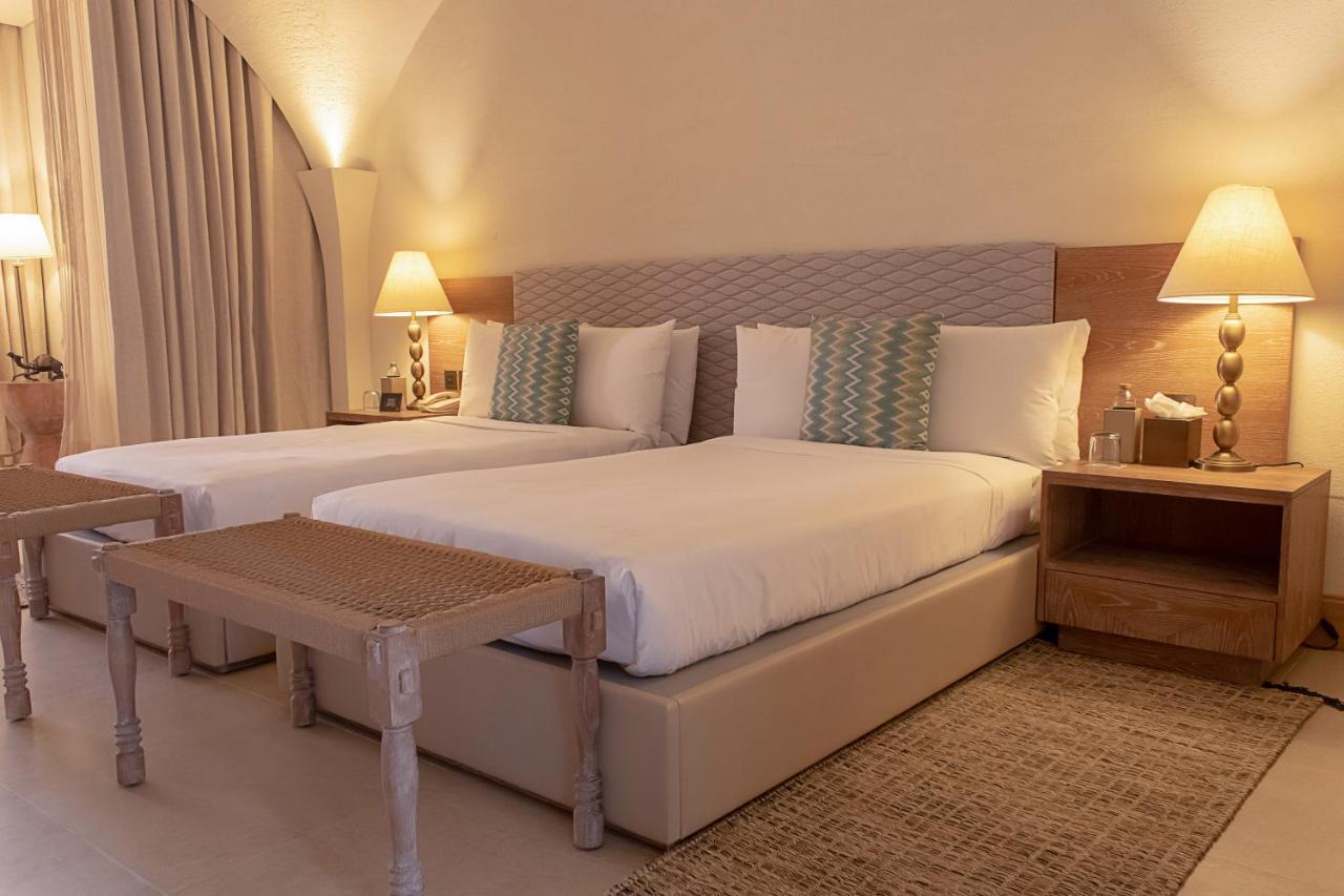 Liwa Hotel Mezairaa Bagian luar foto