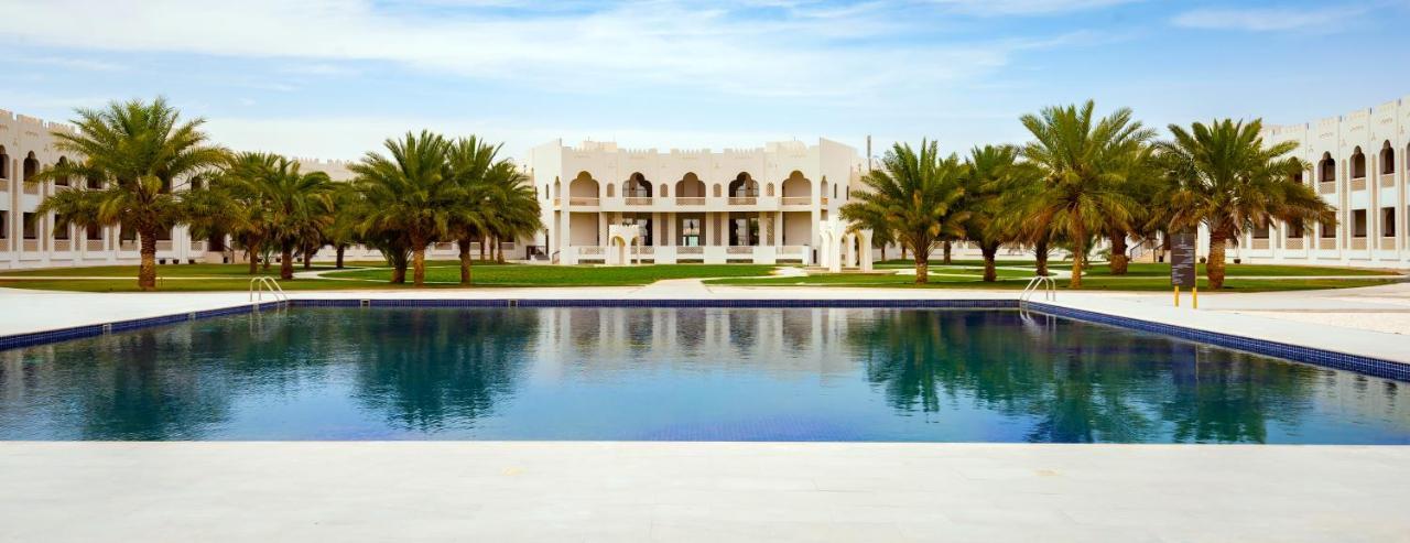 Liwa Hotel Mezairaa Bagian luar foto