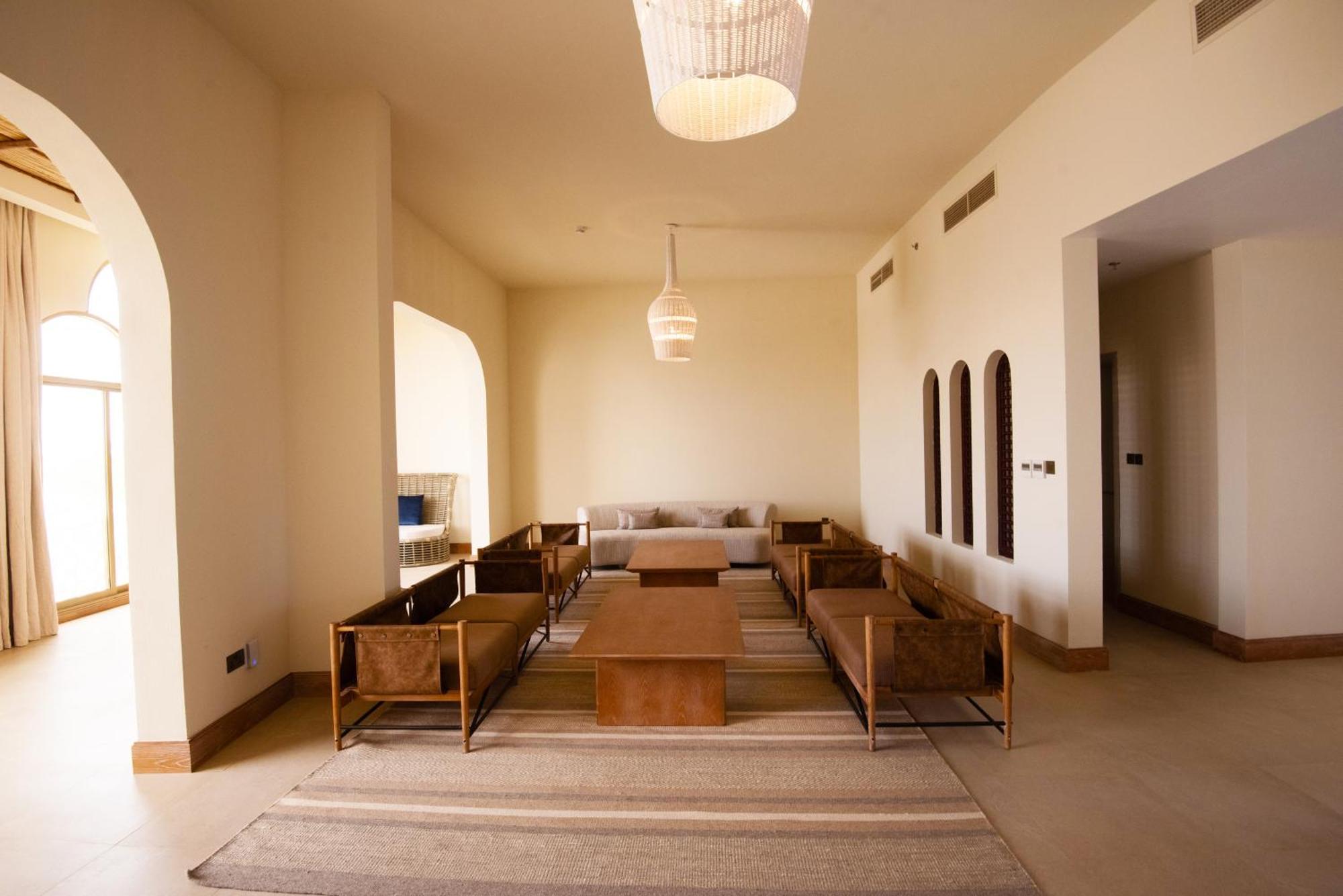 Liwa Hotel Mezairaa Bagian luar foto