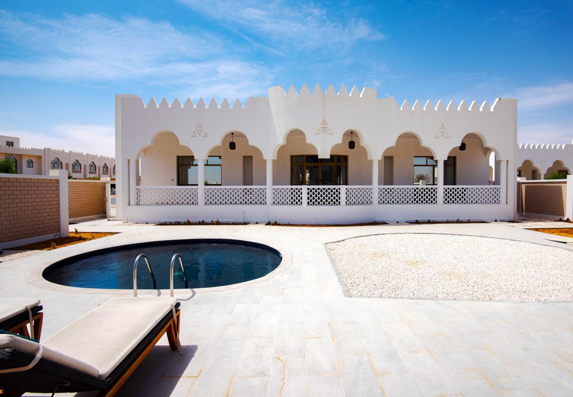 Liwa Hotel Mezairaa Bagian luar foto